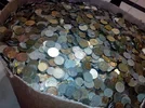 ochen_mnogo_monet_raznykh_vremen_sssr_i_rossii_bolee_9_kg_optom.webp